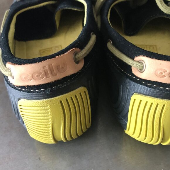 Black and Neon Deck shoes - Picture 3 of 6